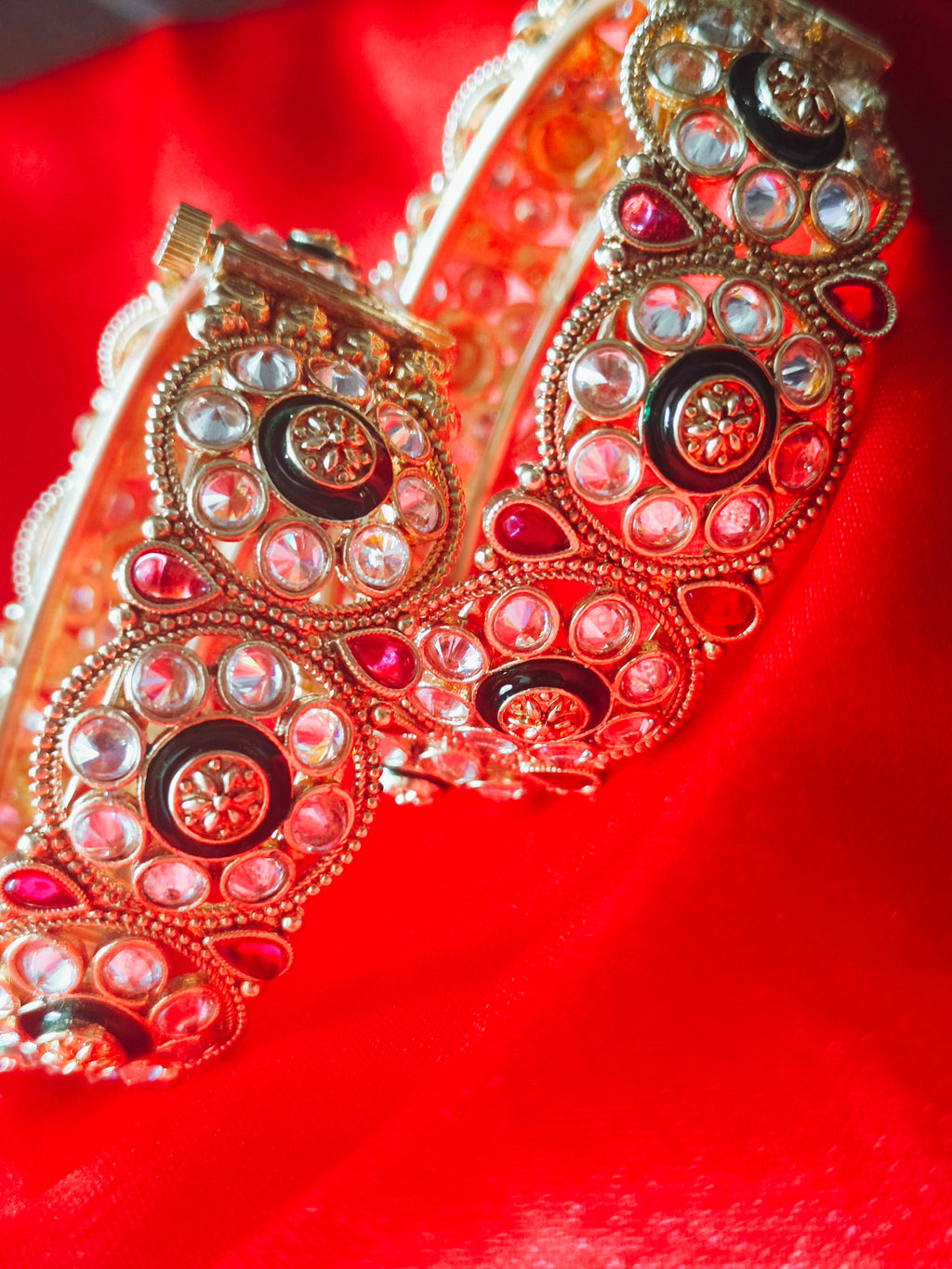 Premium Pachii Kundan Screw Bangle – Traditional Wedding Jewellery