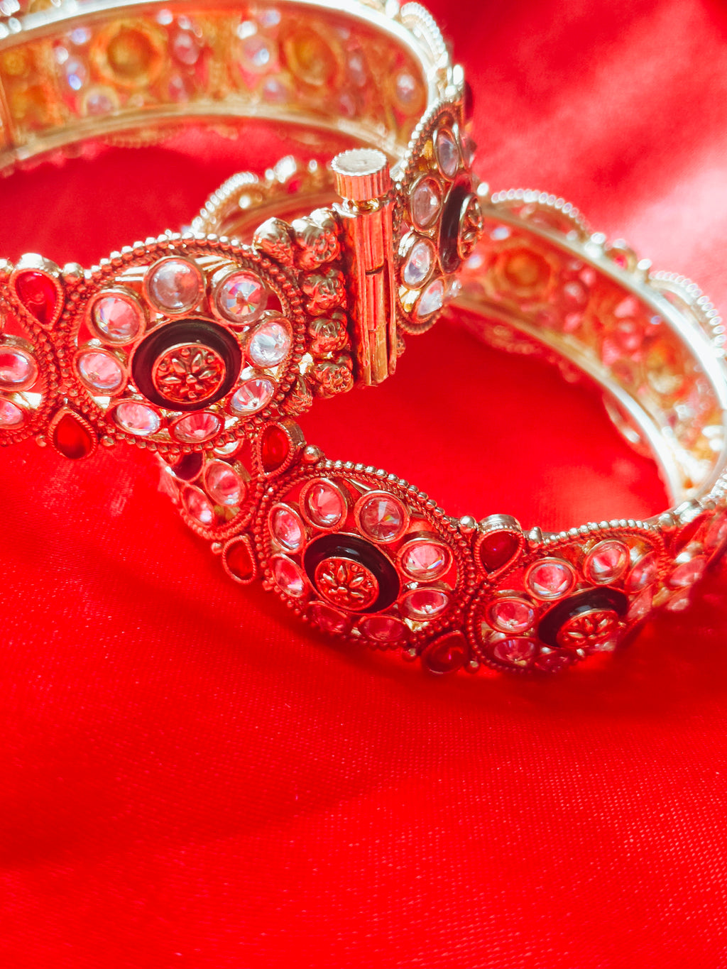 Premium Pachii Kundan Screw Bangle – Traditional Wedding Jewellery